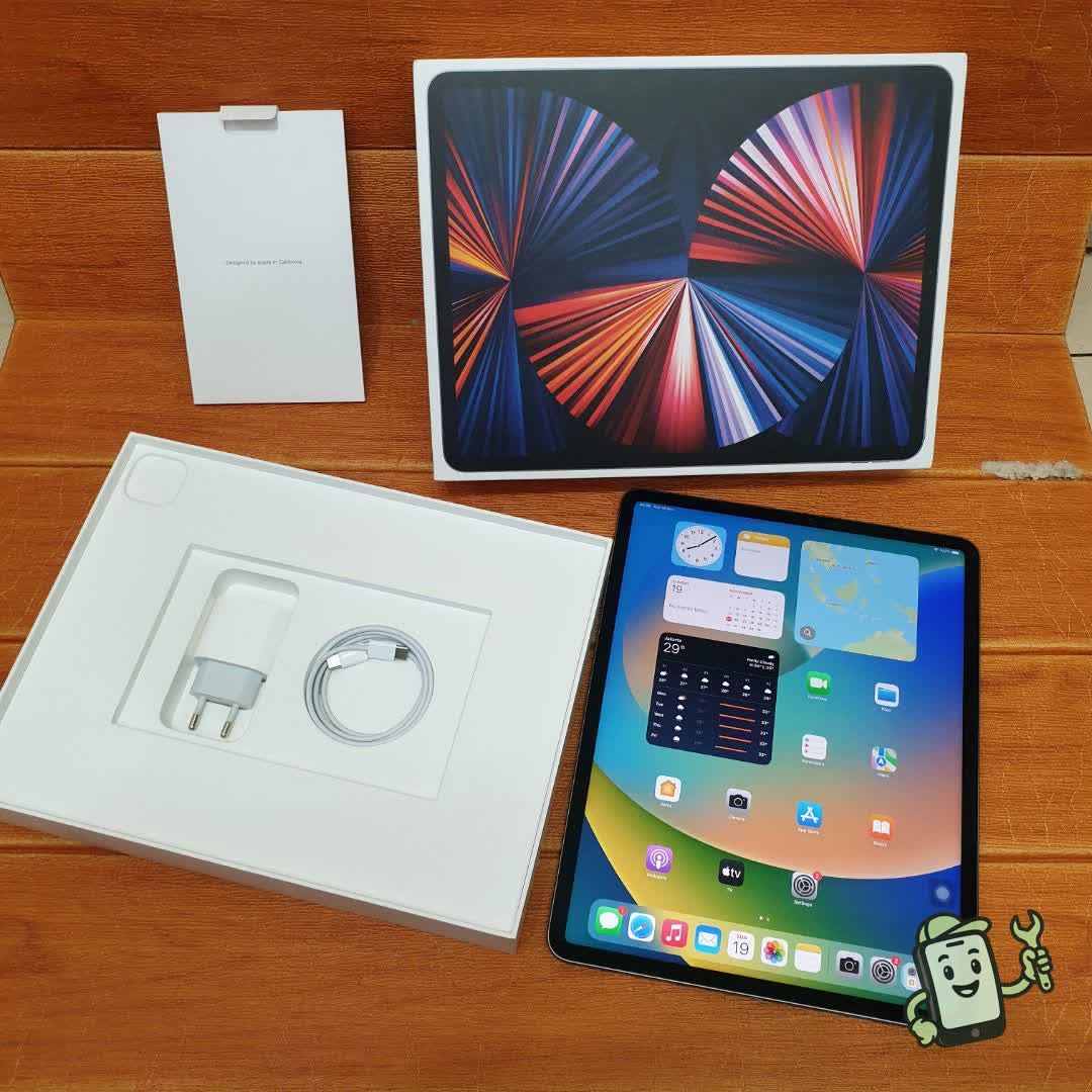 iPad Pro 12.9-inch M1 — reference photo 2