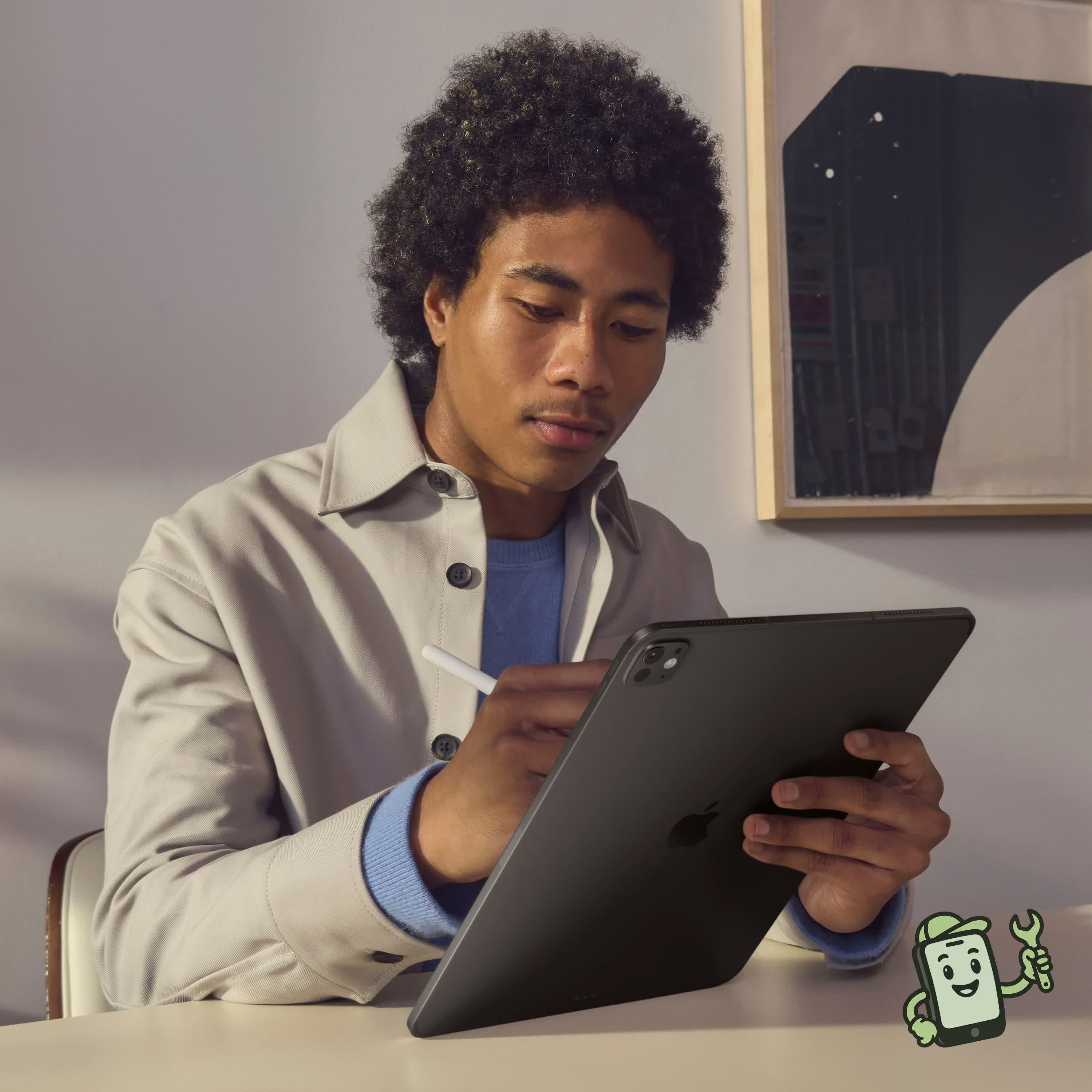 iPad Pro 13-inch M4 — reference photo 3