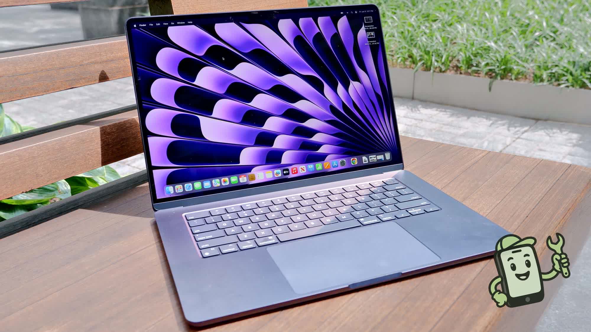 MacBook Air 15" M3 — reference photo 2