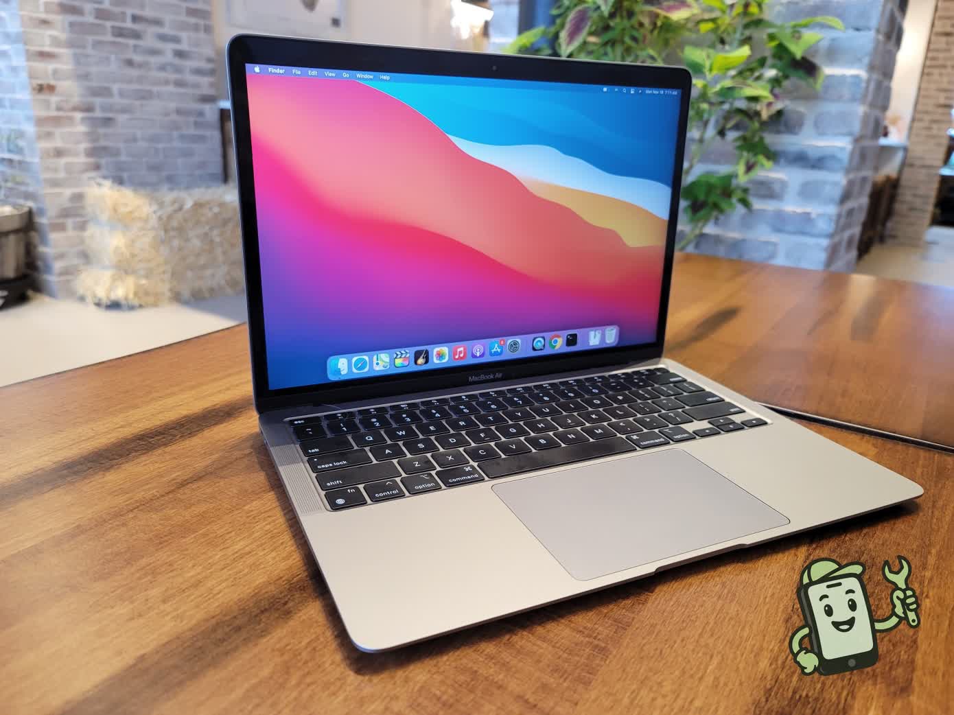 MacBook Air M1 — reference photo 2