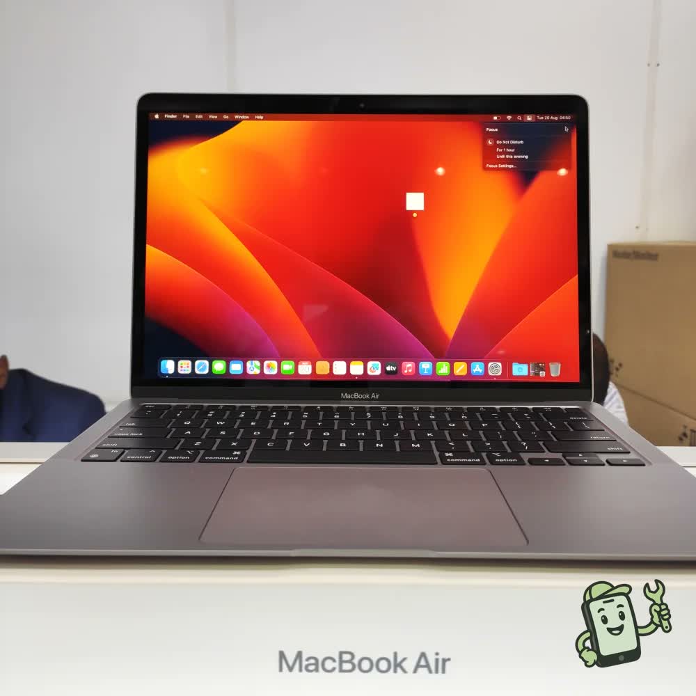 MacBook Air M1 — reference photo 4