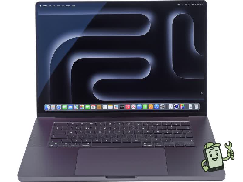 MacBook Pro 16" M4 Pro — reference photo 2